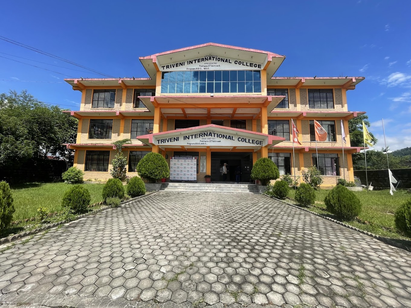 Triveni International College