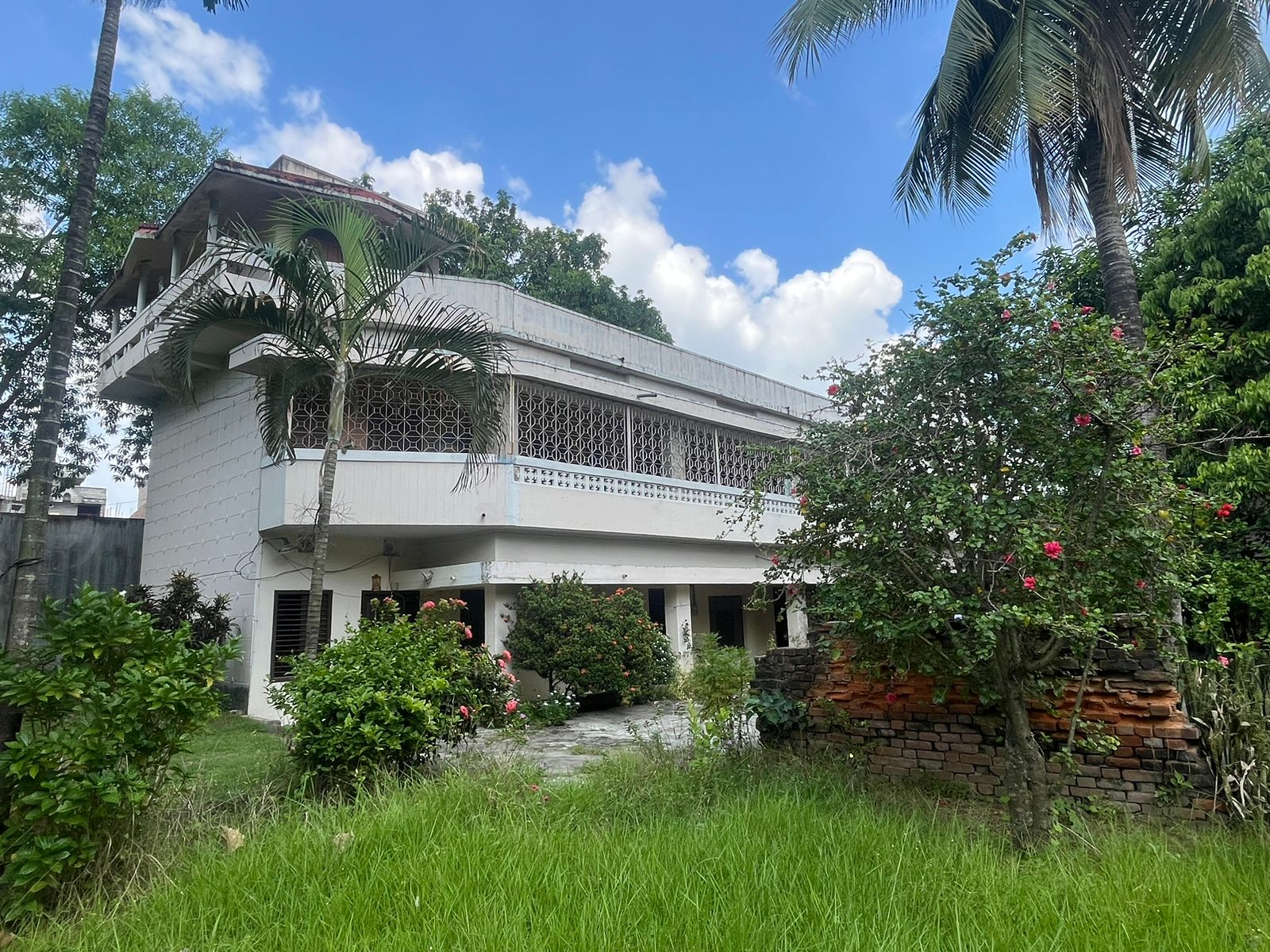 Global Multiple College